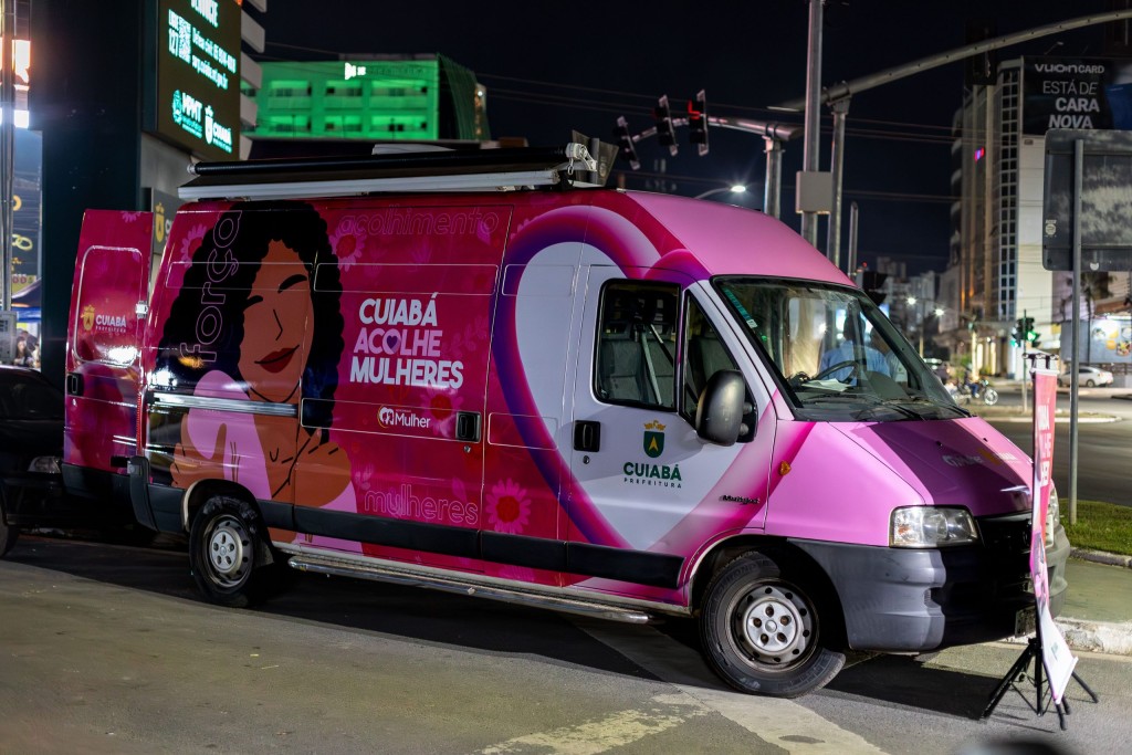 Cuiabá Lança Van do Projeto ‘Cuiabá Acolhe Mulheres’ para Combater Violência Cuiabá Lança Van do Projeto 'Cuiabá Acolhe Mulheres' para Combater Violência