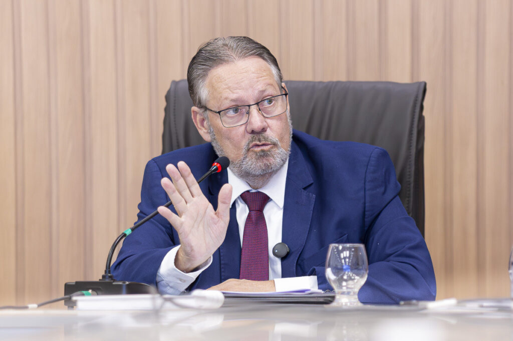 Gilberto Figueiredo: Santo Antônio de Leverger não tem condições para gerir o Hospital Júlio Müller Gilberto Figueiredo: Santo Antônio de Leverger não tem condições para gerir o Hospital Júlio Müller