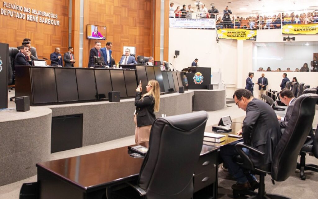 Governo Mauro Mendes e a Polêmica das CPIs: Investimentos Sem Base Legal Governo Mauro Mendes e a Polêmica das CPIs: Investimentos Sem Base Legal
