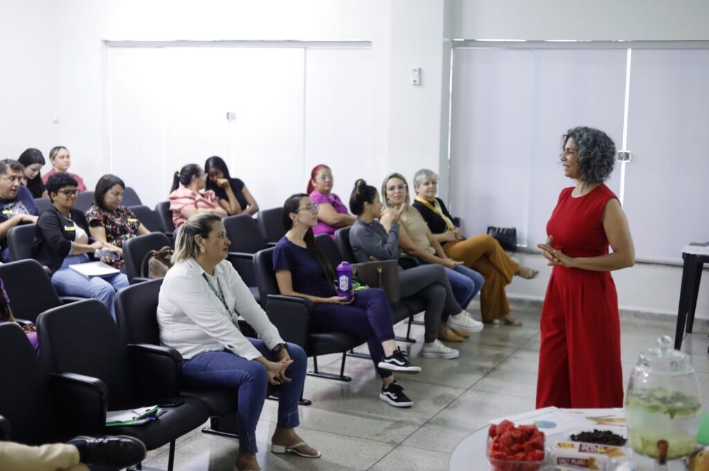 Hospital de Luziânia Realiza Conferência para Cuidar dos Profissionais de Saúde Hospital de Luziânia Realiza Conferência para Cuidar dos Profissionais de Saúde