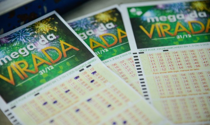 Mega-Sena Acumula Prêmio e Chega a R$ 130 Milhões Mega-Sena Acumula Prêmio e Chega a R$ 130 Milhões