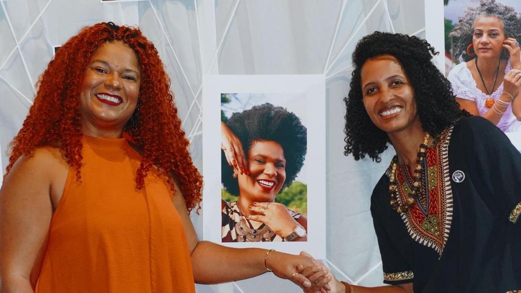 Projeto Coisa de Preta: Seleção de Mulheres Negras em Cuiabá para Ensaios Fotográficos Projeto Coisa de Preta: Seleção de Mulheres Negras em Cuiabá para Ensaios Fotográficos