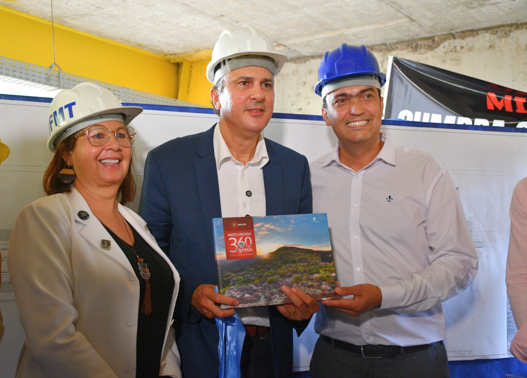 Visita do Ministro da Educação à UFMT: Avanços e Compromissos para o Futuro Visita do Ministro da Educação à UFMT: Avanços e Compromissos para o Futuro