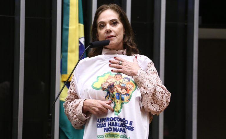 Câmara Aprova Política Nacional para Estudantes com Altas Habilidades Câmara Aprova Política Nacional para Estudantes com Altas Habilidades