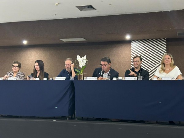 Comissão do SUS Aprova Investimento de R$ 3,5 Milhões para ala Pediátrica em Cuiabá Comissão do SUS Aprova Investimento de R$ 3,5 Milhões para ala Pediátrica em Cuiabá