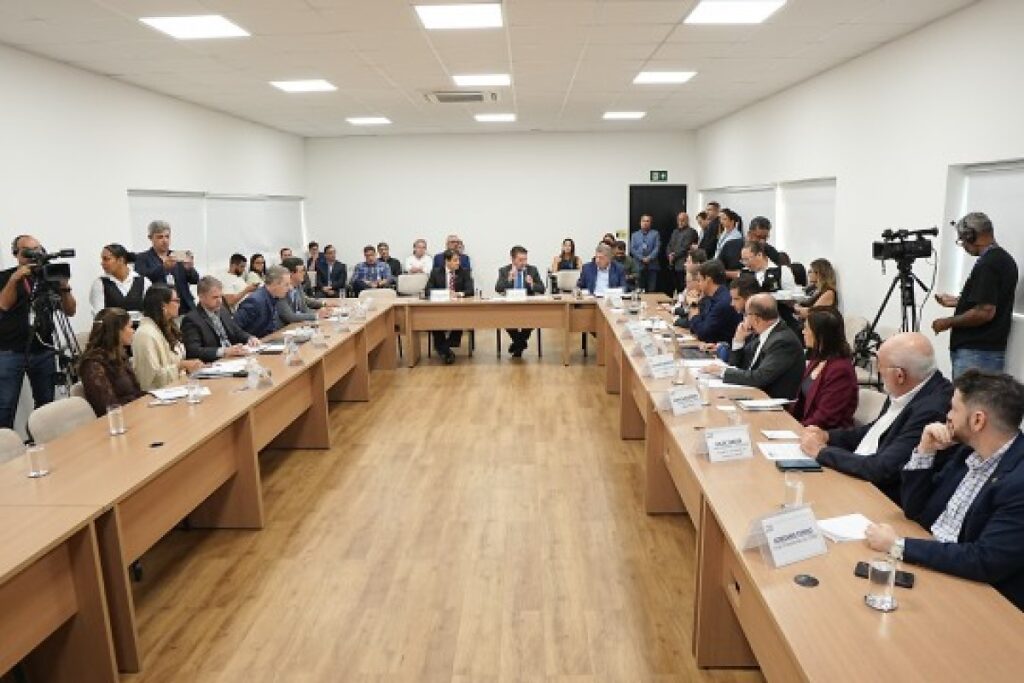 Conflito na Saúde: TCE-MT Instala Mesa Técnica para Resolver Impasse entre SES e Hospital de Câncer Conflito na Saúde: TCE-MT Instala Mesa Técnica para Resolver Impasse entre SES e Hospital de Câncer