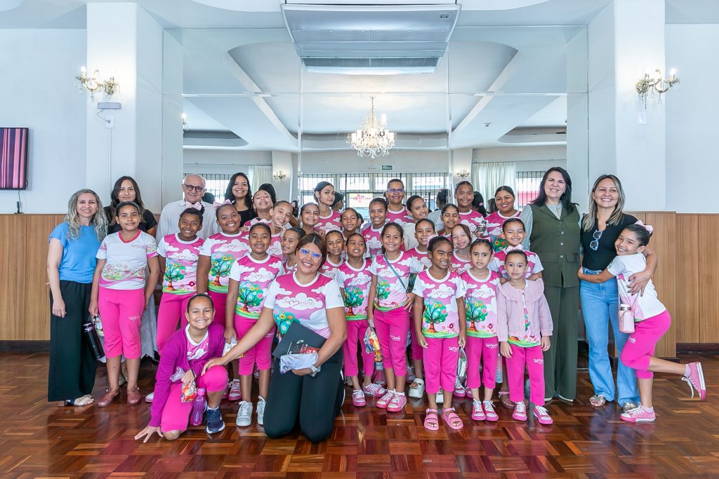 Cultura e Inclusão: Meninas do Programa Siminina Vivem Experiência no Cine Teatro Cuiabá Cultura e Inclusão: Meninas do Programa Siminina Vivem Experiência no Cine Teatro Cuiabá