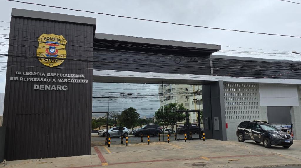 Operação Paradoxo: Polícia Civil Desmantela Rede de Tráfico de Drogas Ligada a Universitários em Cuiabá e Várzea Grande Operação Paradoxo: Polícia Civil Desmantela Rede de Tráfico de Drogas Ligada a Universitários em Cui