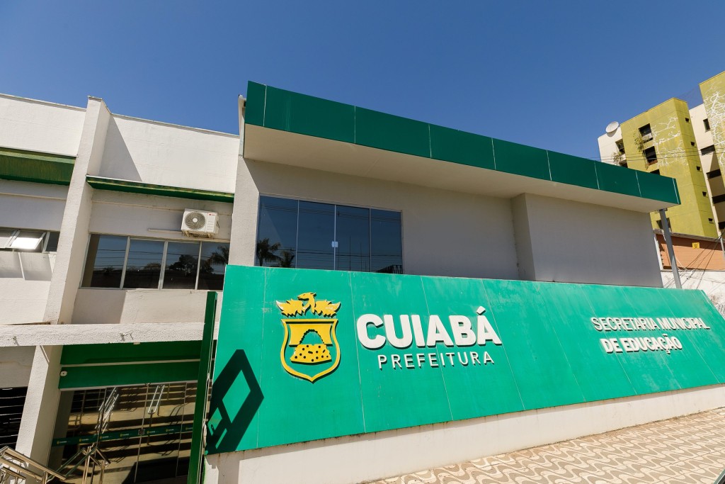 Prefeitura de Cuiabá Convoca 127 Candidatos para Vagas na Educação Prefeitura de Cuiabá Convoca 127 Candidatos para Vagas na Educação