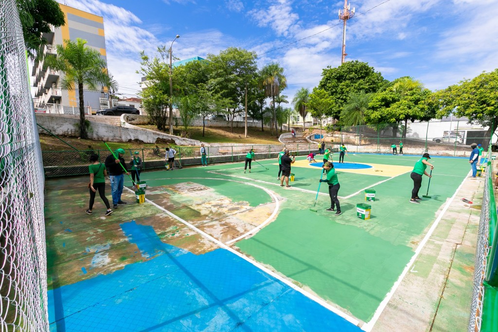 Revitalização da Praça do Baú Renova Esperança na Comunidade e Marca 36ª Entrega Revitalização da Praça do Baú Renova Esperança na Comunidade e Marca 36ª Entrega