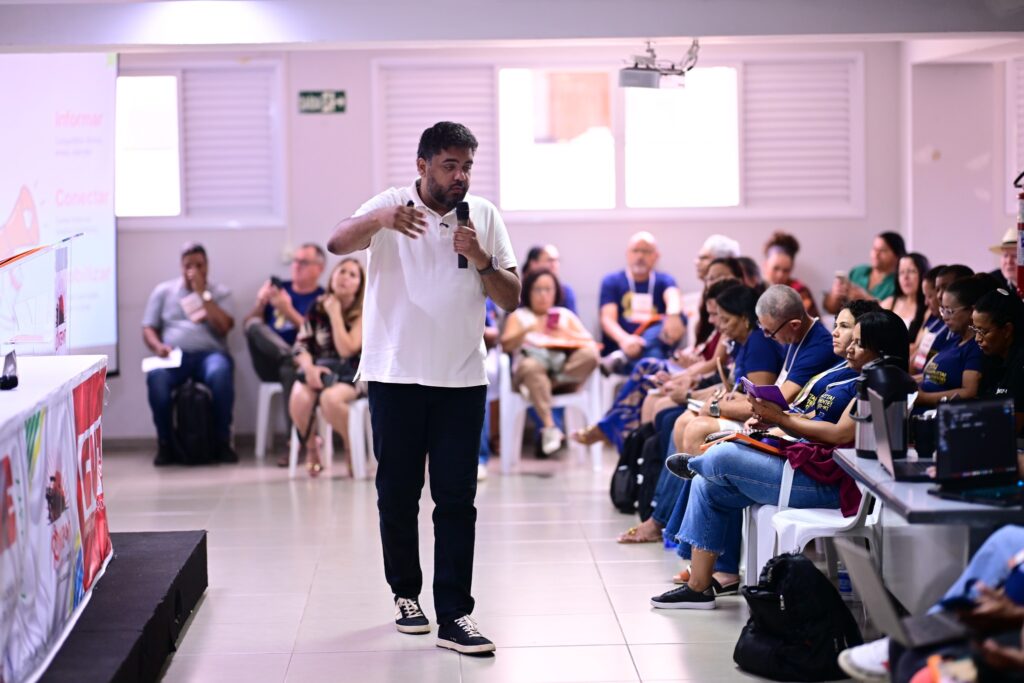 Sintep-MT discute estratégias de comunicação digital em encontro estadual Sintep-MT discute estratégias de comunicação digital em encontro estadual
