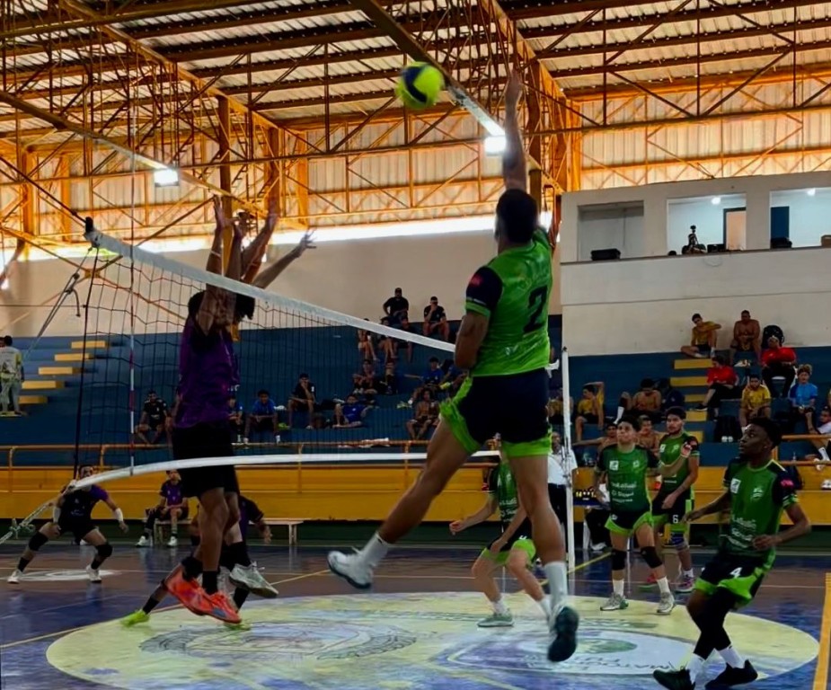 Copa dos Poderes: Diamantino Recebe Mais de 210 Atletas em Grande Competição de Voleibol Copa dos Poderes: Diamantino Recebe Mais de 210 Atletas em Grande Competição de Voleibol