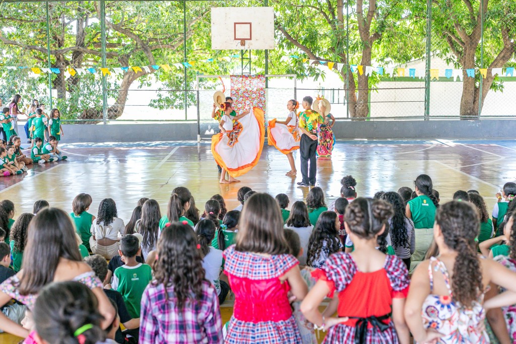 Cultura Cuiabana em Foco: Escola Municipal Promove Integração com Projeto Educacional Cultura Cuiabana em Foco: Escola Municipal Promove Integração com Projeto Educacional