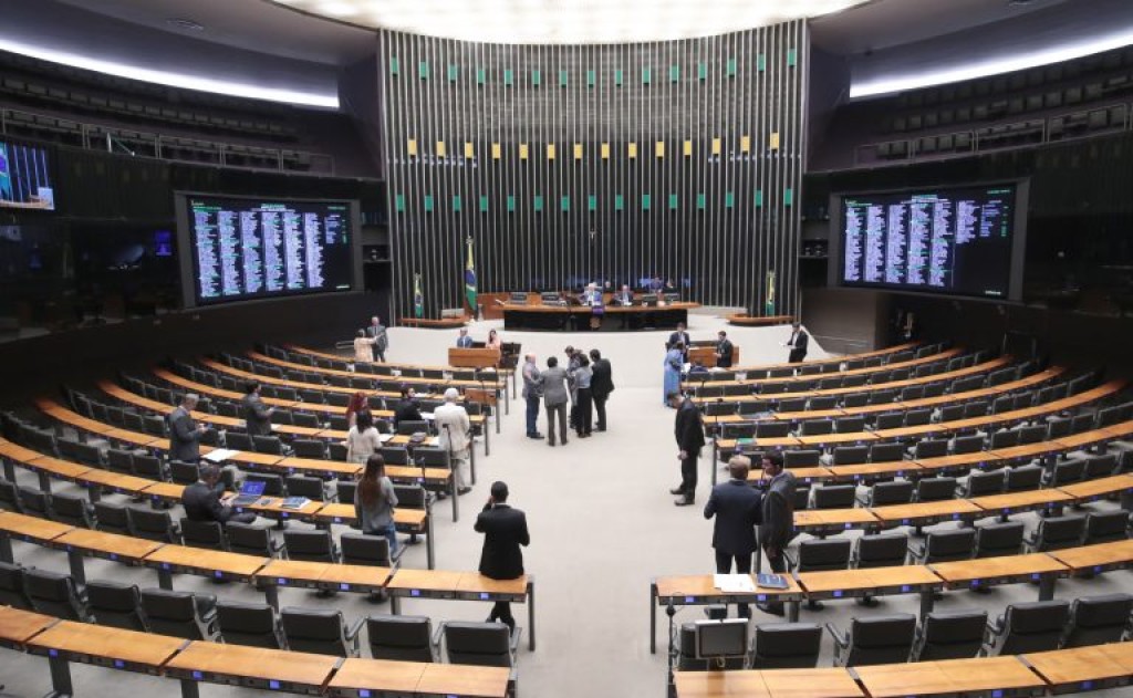 Cultura nas Escolas: Câmara dos Deputados Discute Projeto Inovador Cultura nas Escolas: Câmara dos Deputados Discute Projeto Inovador