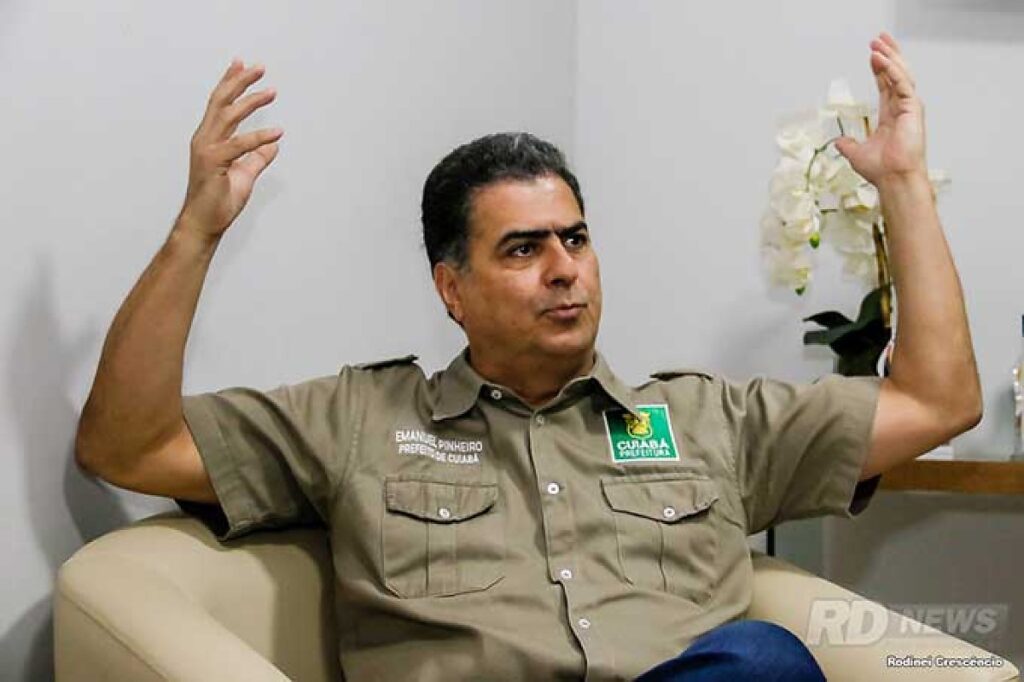 Ex-Prefeito Emanuel Pinheiro Troca MDB pelo PSD para Disputar Eleições