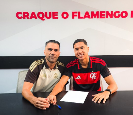 Flamengo Anuncia a Contratação do Zagueiro Weverson, de 17 Anos, Ex-Cuiabá Flamengo Anuncia a Contratação do Zagueiro Weverson, de 17 Anos, Ex-Cuiabá