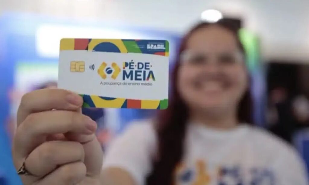 Impacto do Programa Pé-de-Meia: Redução de 70% no Abandono Escolar em Mato Grosso Impacto do Programa Pé-de-Meia: Redução de 70% no Abandono Escolar em Mato Grosso