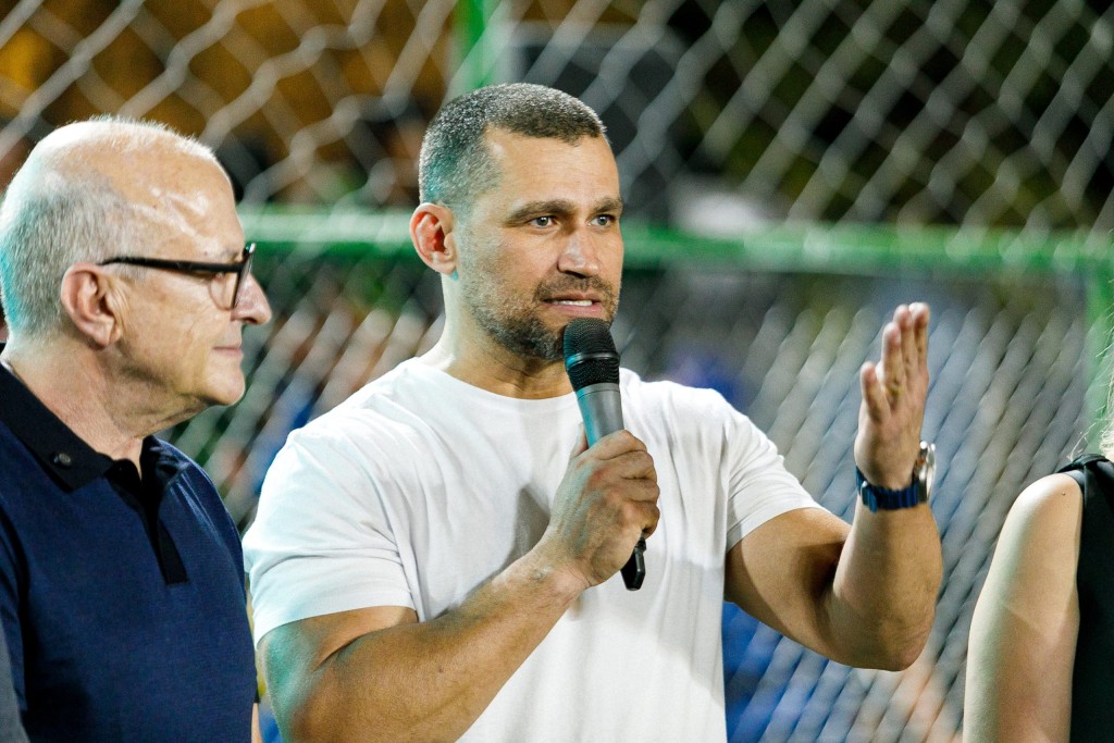 Revitalização de Campos de Futebol em Cuiabá: Parceria entre Prefeitura e Governo do Estado Revitalização de Campos de Futebol em Cuiabá: Parceria entre Prefeitura e Governo do Estado