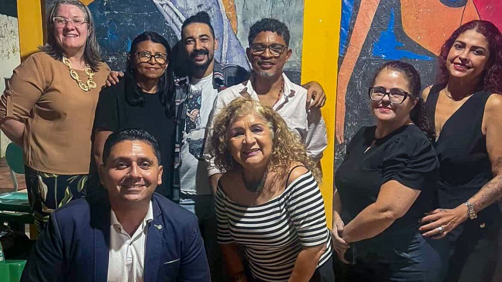 Sarau Literário em Várzea Grande Celebra o Dia do Livro com Diversidade Cultural Sarau Literário em Várzea Grande Celebra o Dia do Livro com Diversidade Cultural