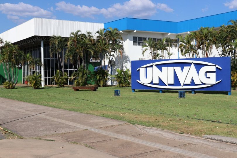 Treze Estudantes Acusam Univag de Engano em Financiamento Estudantil Treze Estudantes Acusam Univag de Engano em Financiamento Estudantil