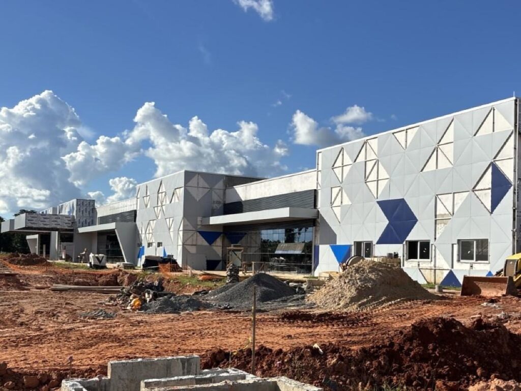 Avanços na Construção dos Hospitais de Confresa, Juína e Tangará: Próximos Passos