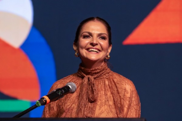 Gisela Cardoso Recebe Aplausos na Abertura da Conferência Nacional da OAB Gisela Cardoso Recebe Aplausos na Abertura da Conferência Nacional da OAB