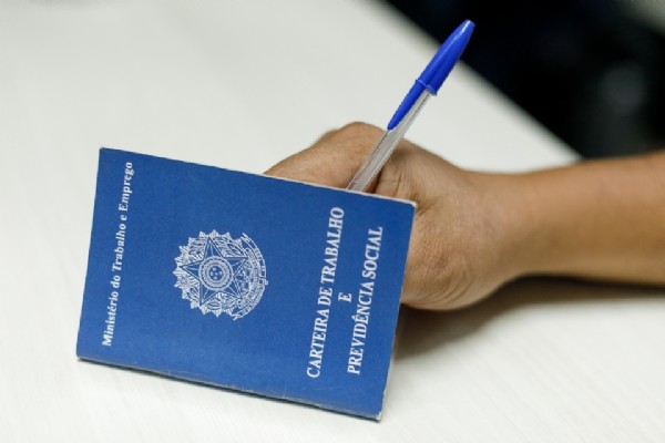 Prefeitura de Cuiabá Anuncia 184 Oportunidades de Emprego no Setor Agrícola Prefeitura de Cuiabá Anuncia 184 Oportunidades de Emprego no Setor Agrícola