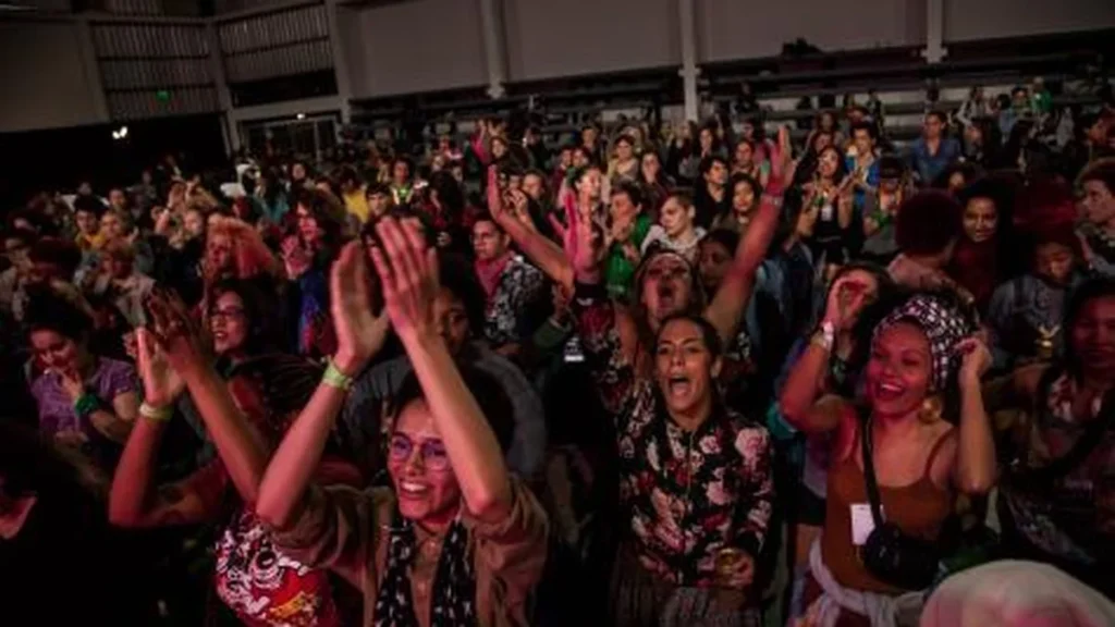 Comunidade ELLA em Cuiabá: Feminismo, Meio Ambiente e Cultura em Diálogo Comunidade ELLA em Cuiabá: Feminismo, Meio Ambiente e Cultura em Diálogo
