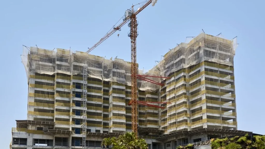 Região Metropolitana de Cuiabá lidera com 57,7 mil trabalhadores na indústria em Mato Grosso Região Metropolitana de Cuiabá lidera com 57,7 mil trabalhadores na indústria em Mato Grosso