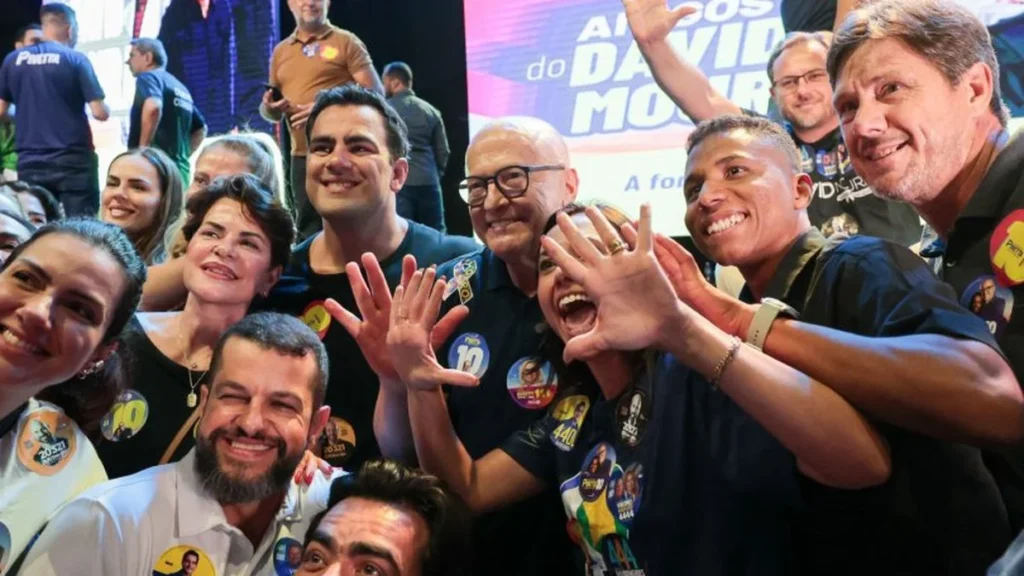 Secretário David Moura reúne 2,5 mil pessoas em apoio a Pivetta em Cuiabá Secretário David Moura reúne 2,5 mil pessoas em apoio a Pivetta em Cuiabá