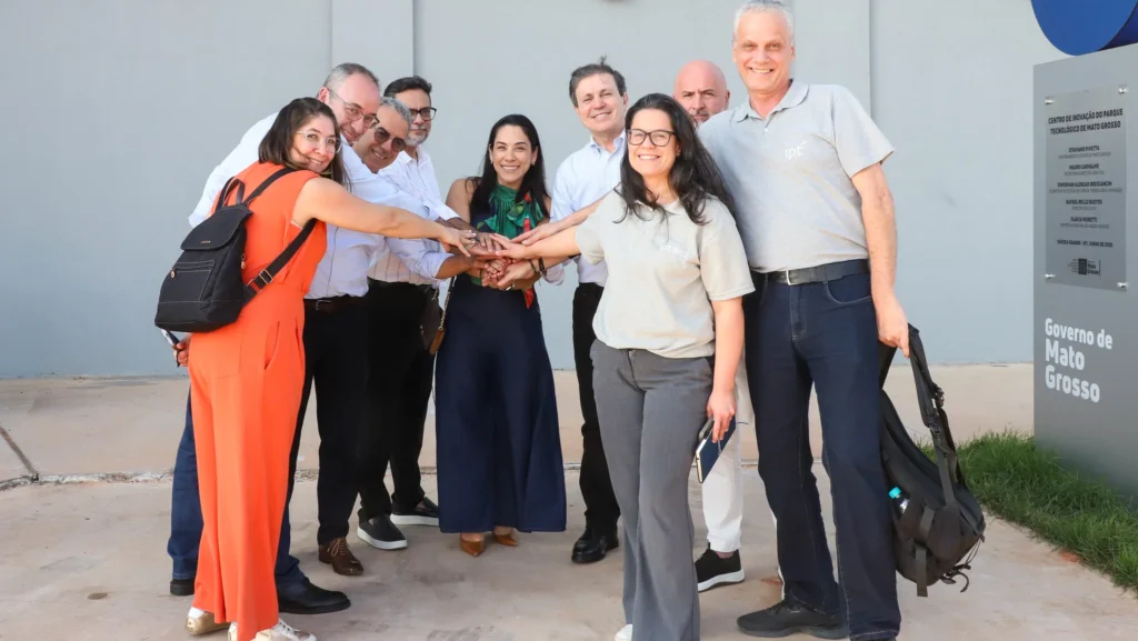 Várzea Grande firma parceria estratégica com IPT e Mackenzie para capacitar jovens em tecnologia
