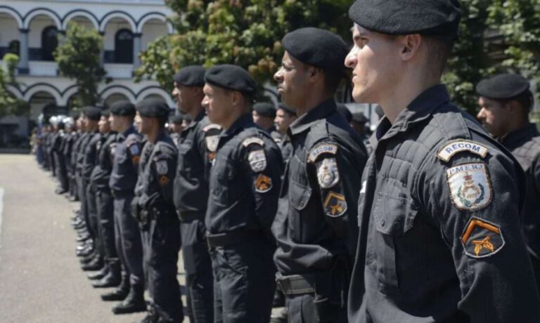 Críticas à Polícia Militar do Rio de Janeiro: Um Apelo à Despolitização Imagem do artigo