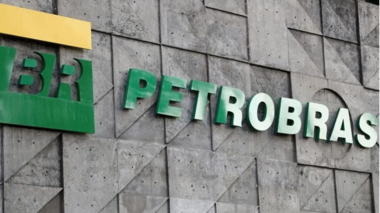 Greve na Petrobras: Justiça Ordena Retorno de 80% dos Funcionários em Meio à Mobilização Greve na Petrobras: Justiça Ordena Retorno de 80% dos Funcionários em Meio à Mobilização
