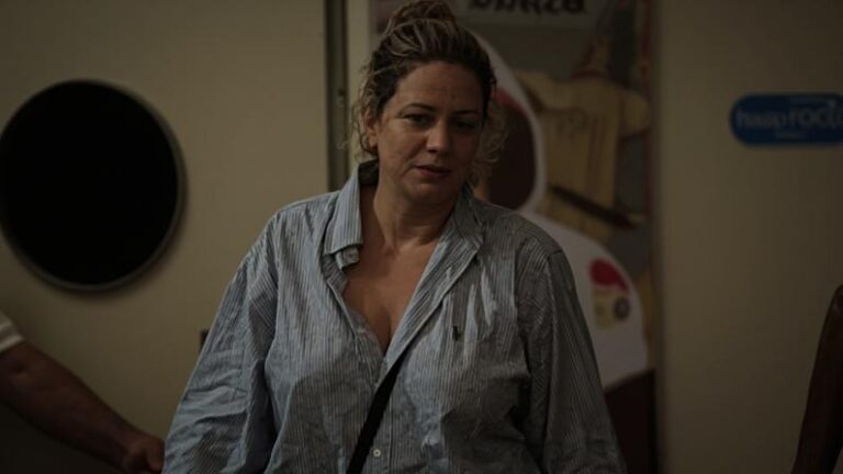 Leandra Leal e Guilherme Burgos: Noite de Cinema em Apresentação Rara Leandra Leal e Guilherme Burgos: Noite de Cinema em Apresentação Rara