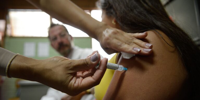Ministério da Saúde Estende Prazo para Vacinação de Jovens Contra o HPV