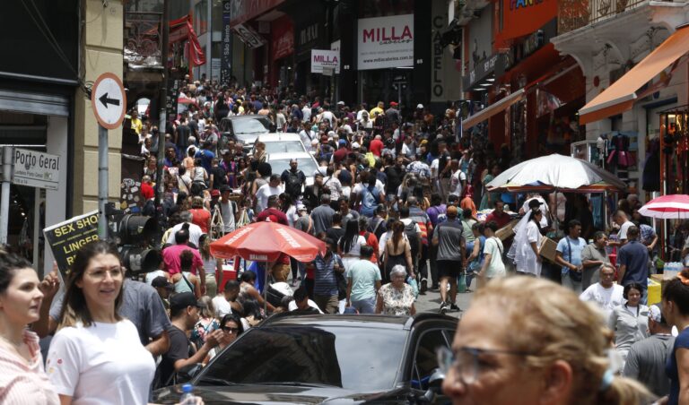 Otimismo em Alta: 60% dos Brasileiros Esperam um 2026 Melhor para o País