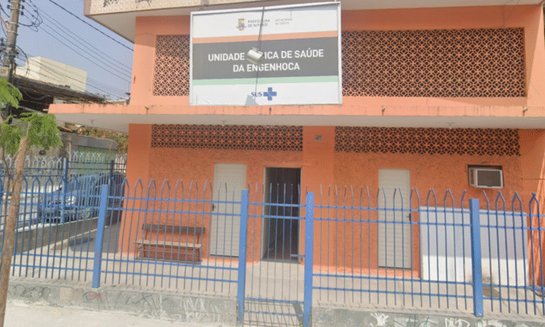 Reforma da UBS da Engenhoca em Niterói: Um Novo Padrão de Saúde Reforma da UBS da Engenhoca em Niterói: Um Novo Padrão de Saúde