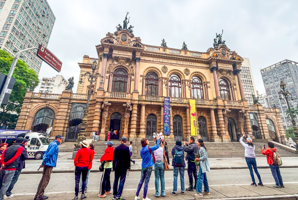 Turismo brasileiro registra crescimento impressionante e movimenta US$ 7,17 bilhões em 2025 Turismo brasileiro registra crescimento impressionante e movimenta US$ 7,17 bilhões em 2025