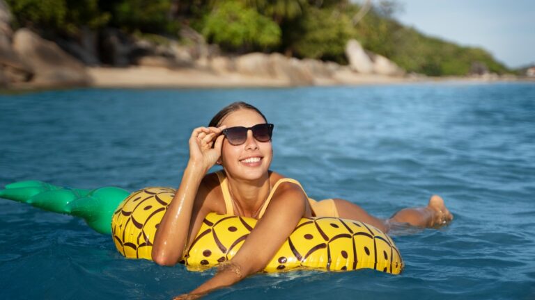 Cuidados Essenciais para a Pele no Verão: Água do Mar, Rio ou Piscina?