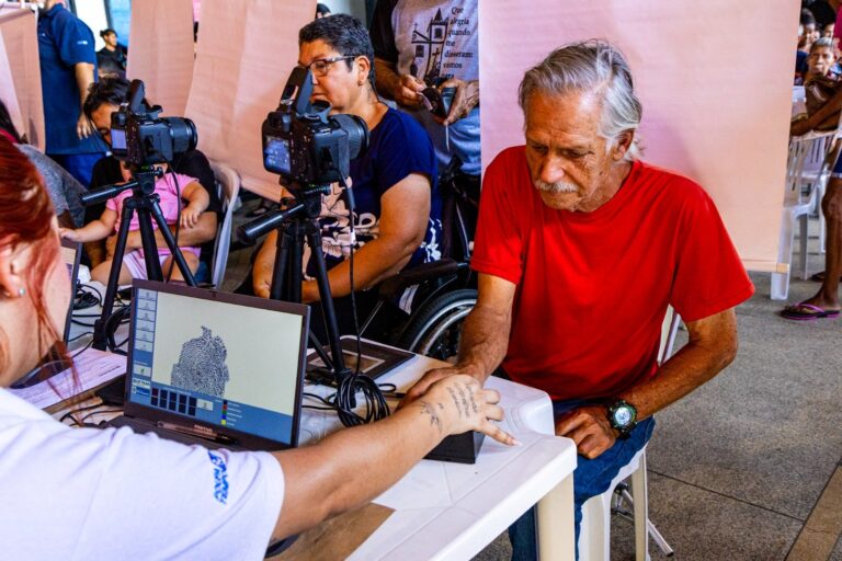 Detran RJ: Atendimento Prioritário para Idosos e Pessoas com Deficiência neste Sábado Detran RJ: Atendimento Prioritário para Idosos e Pessoas com Deficiência neste Sábado