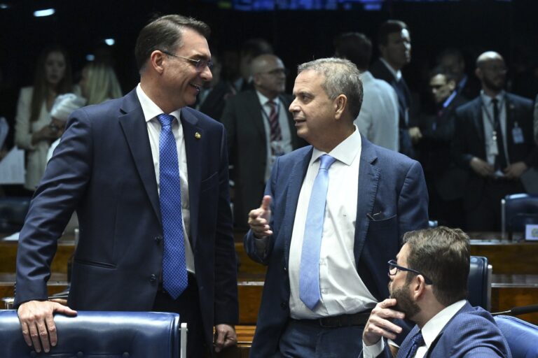 Faltou Apoio a Bolsonaro em Alguns Estados, Aponta Rogério Marinho na Pré-Campanha de Flávio