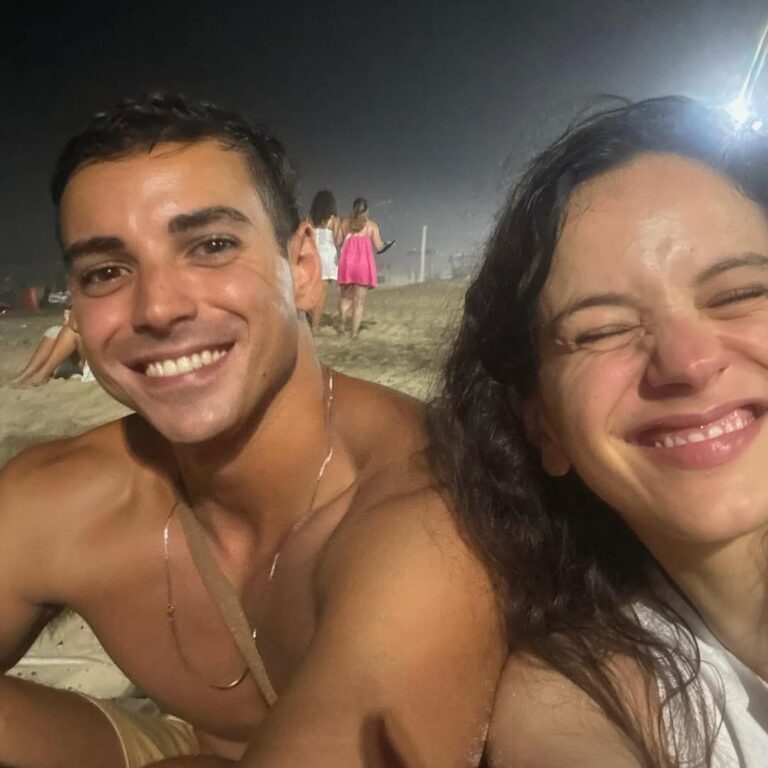 Fãs de Rosalía ‘invadem’ redes sociais após Ano Novo em Ipanema: ‘Sortudo!’ Fãs de Rosalía 'invadem' redes sociais após Ano Novo em Ipanema: 'Sortudo!'