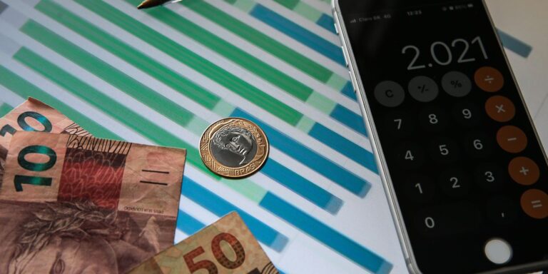Inflação registra alta de 0,33% em dezembro e encerra 2025 com 4,26%