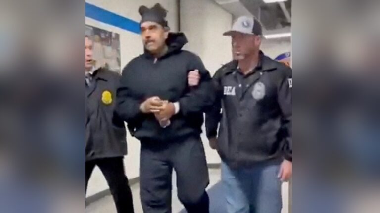 Latino-Americanos Manifestam Inquietação Sobre Controle Governamental na Venezuela