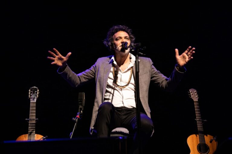 Paulinho Moska Leva 'Os Violões Fênix do Museu Nacional' a Curitiba em Show Inédito