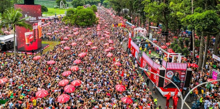Pré-Carnaval em São Paulo: Blocos e Atrações Imperdíveis para Aquecer a Folia Pré-Carnaval em São Paulo: Blocos e Atrações Imperdíveis para Aquecer a Folia
