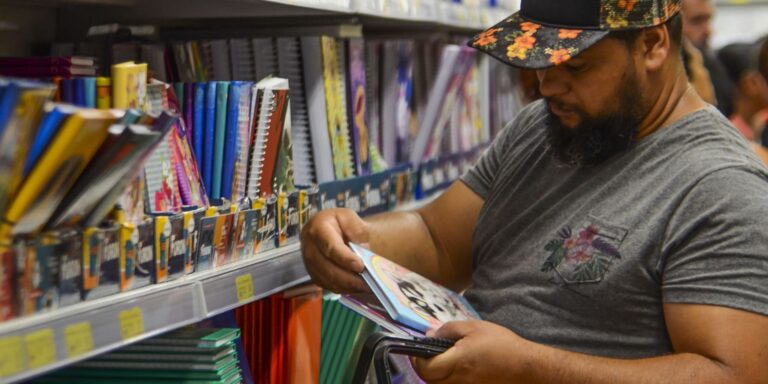 Reaproveitamento de Material Escolar: 80% dos Brasileiros se Planejam para a Volta às Aulas Reaproveitamento de Material Escolar: 80% dos Brasileiros se Planejam para a Volta às Aulas