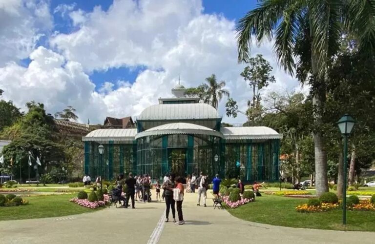 Seminário em Petrópolis: O Futuro do Turismo para 2026 Seminário em Petrópolis: O Futuro do Turismo para 2026