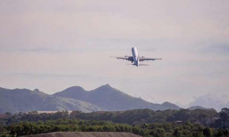 Transporte Aéreo no Espírito Santo: Crescimento Impressionante em Indicadores Chave Transporte Aéreo no Espírito Santo: Crescimento Impressionante em Indicadores Chave
