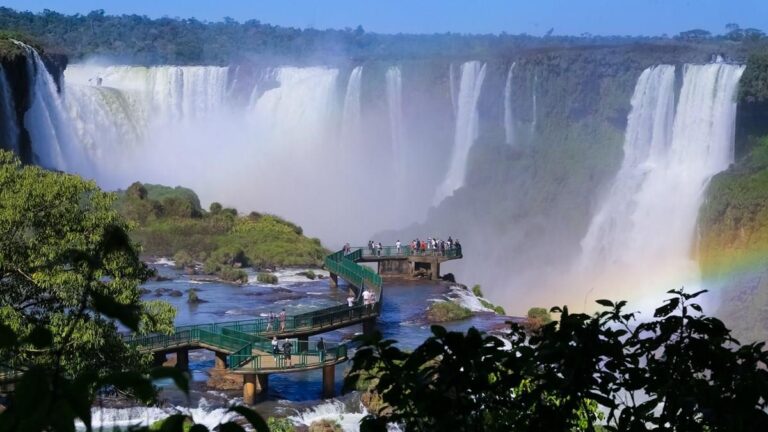 Travellers’ Choice 2026: Destinos Brasileiros se Destacam na América do Sul Travellers' Choice 2026: Destinos Brasileiros se Destacam na América do Sul